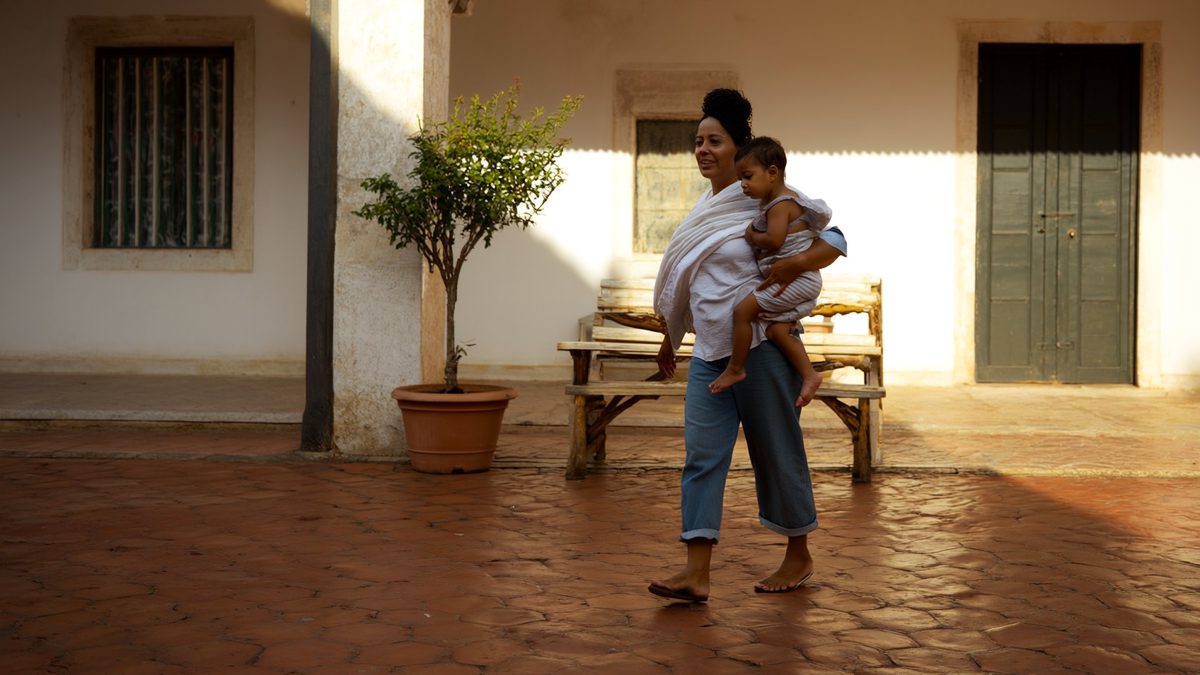 Cancer Survivor Fulfils Dream of Motherhood