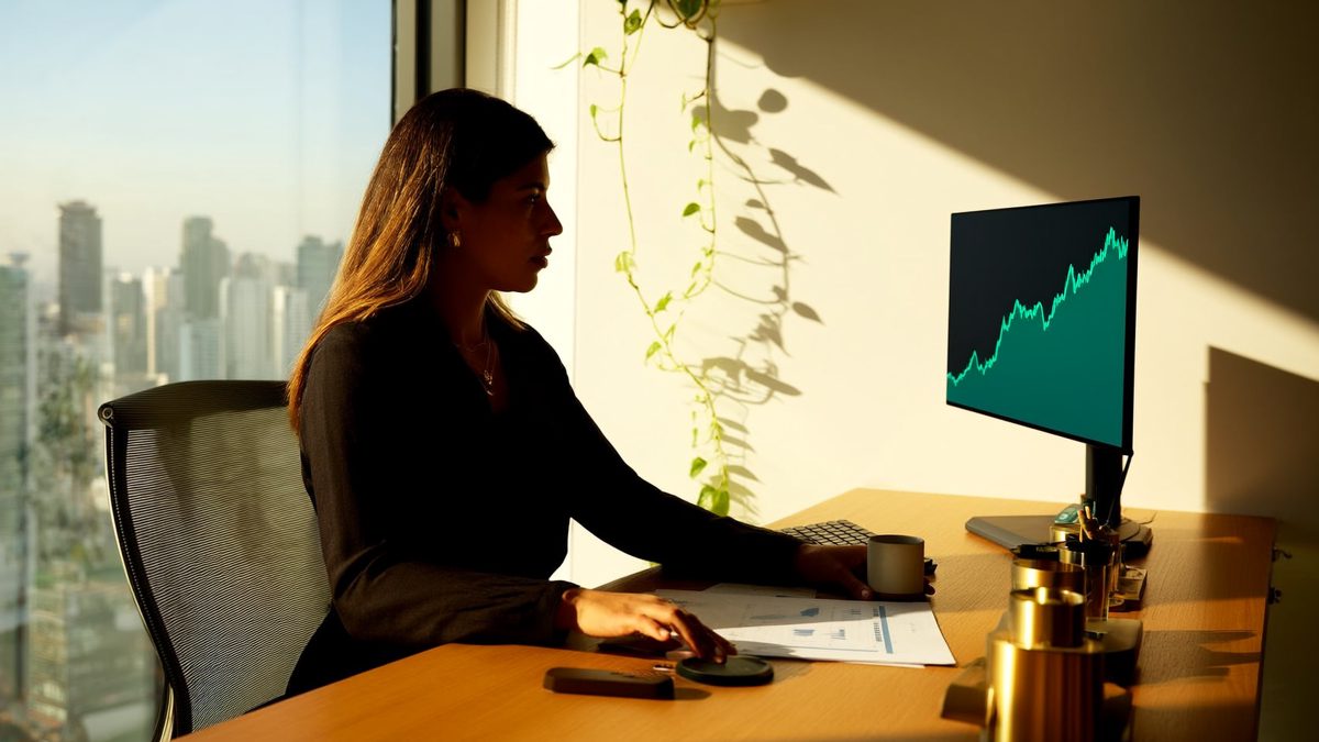 Copom corta Selic e evita sinalizar próximo passo
